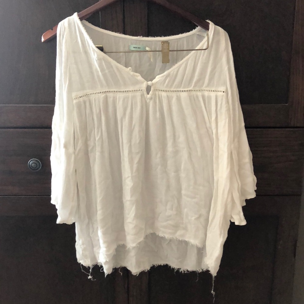 CUTE WHITE BLOUSE